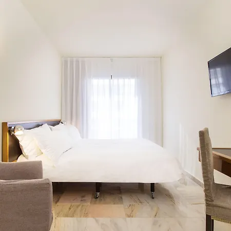 Moxy Hotel