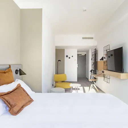 Moxy Hotel