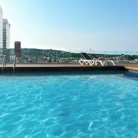 Hotel Moxy 4*