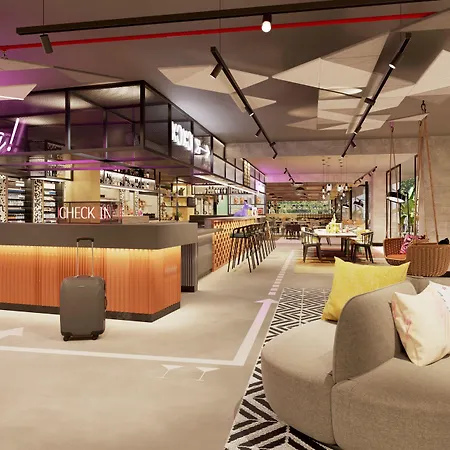 Moxy Hotel 4*