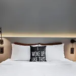 Moxy Hotell