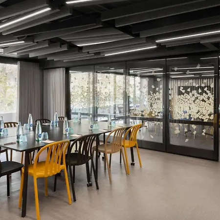 Moxy 4* Βαρκελώνη