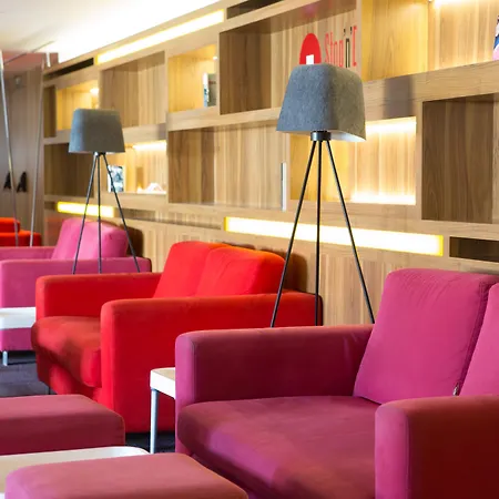Moxy Otel 4*