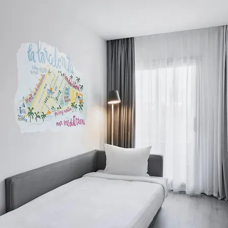 Hotel Moxy 4*