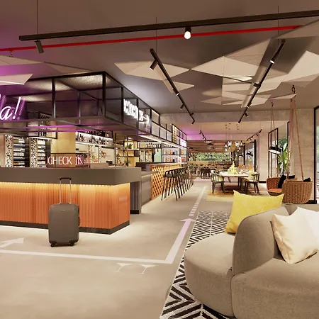Moxy Hotel 4*