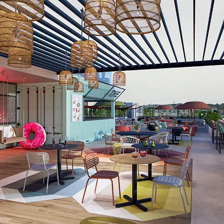 Moxy Hotel Barcelone