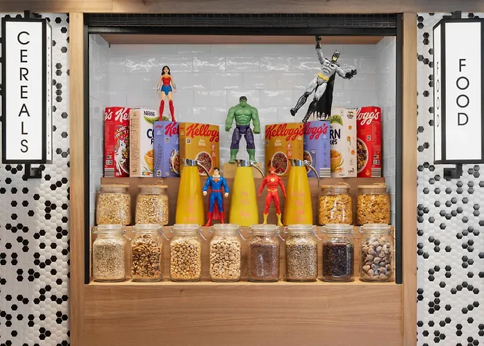 Hotel Moxy 4*