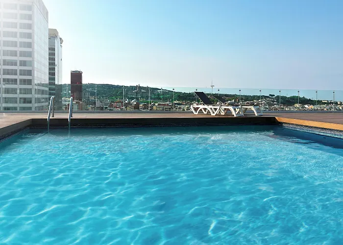 Ξενοδοχείο Moxy 4*