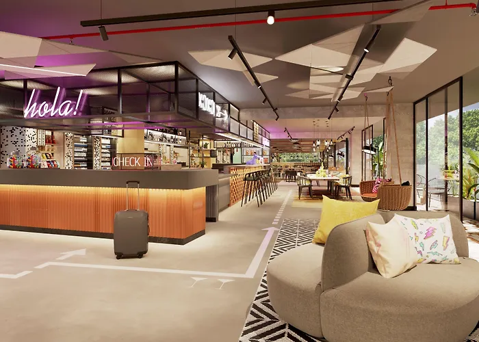 Moxy Hotel 4*