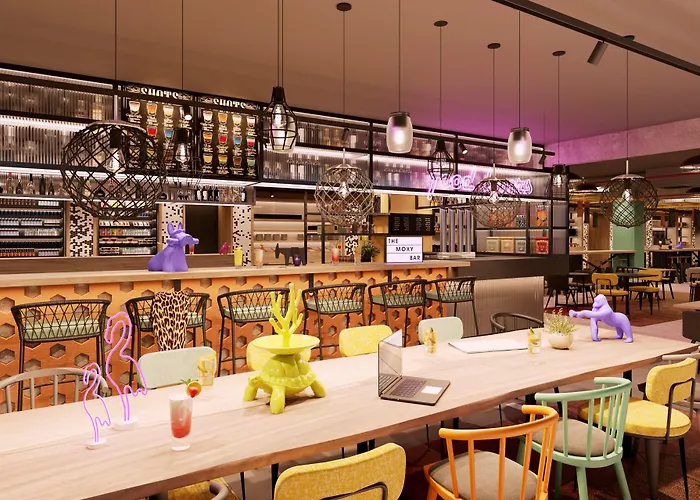 Hotel Moxy 4*