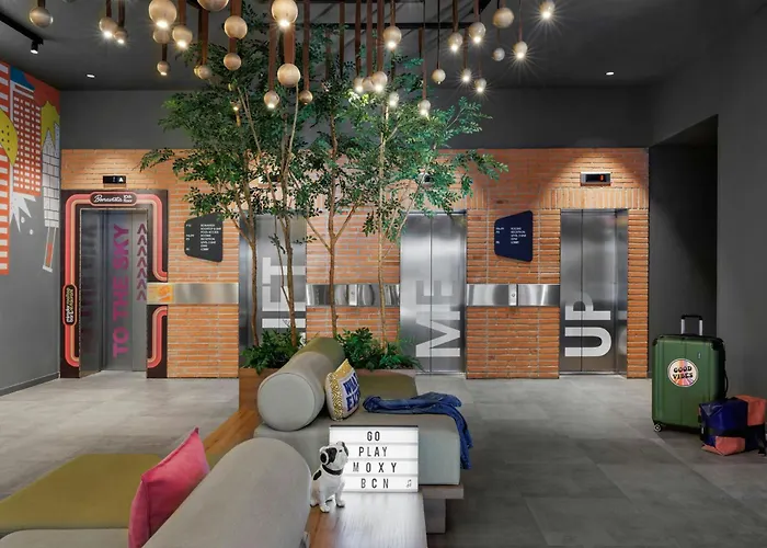 Moxy 4*